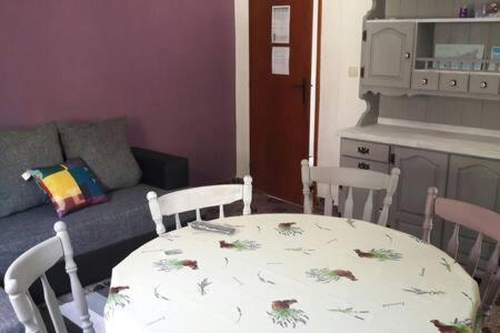 Apartman Dolores Kuciste Extérieur photo